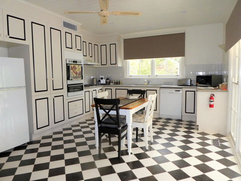 Fairbank House - Tourism Cairns 10