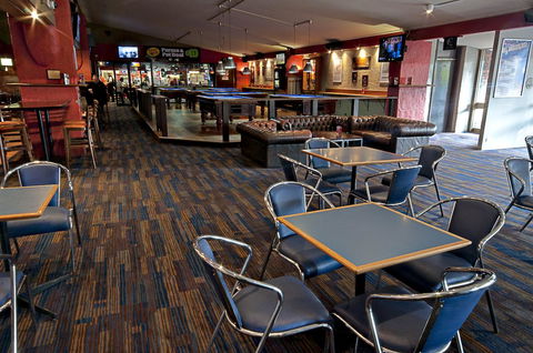 Burvale Hotel - Tourism Cairns 27
