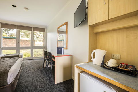 Burvale Hotel - Tourism Cairns 34