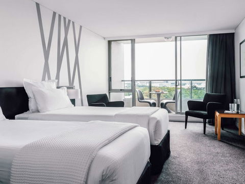 Quay West Suites Melbourne - Tourism Cairns 8
