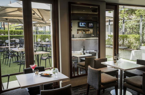 Quay West Suites Melbourne - Tourism Cairns 24