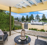 The Waterfront Apartment - Tourism Cairns