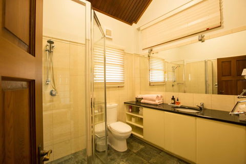 The Block Vista B&B - Tourism Cairns 2