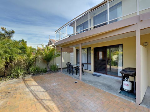 The Breakers, 16B Government Road - Tourism Cairns 0