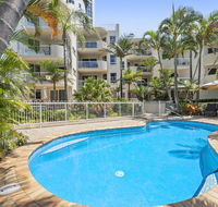 The Burlington Holiday Apartments - Tourism Cairns