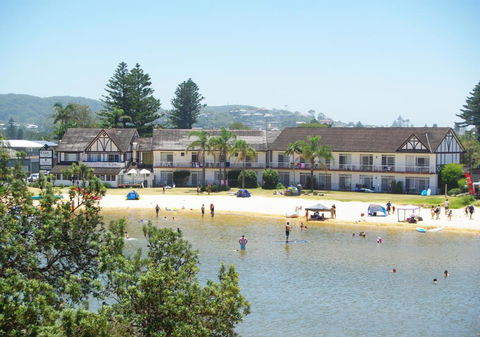 The Clan Terrigal - Tourism Cairns 0