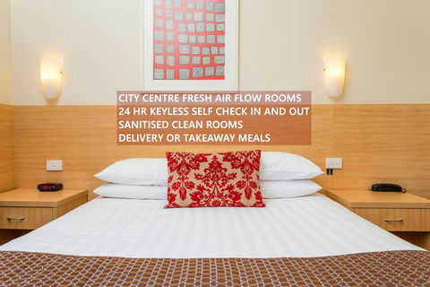 The Club Motel And Apartments - Tourism Cairns 0
