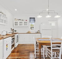 The Cottage on Lamington - Tourism Cairns