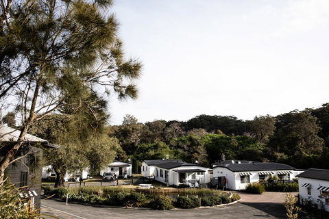 The Cove Jervis Bay - Tourism Cairns 0