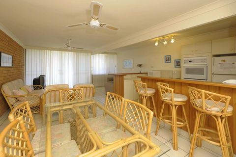 The Crest Unit 1 - Shoal Bay - Tourism Cairns 2