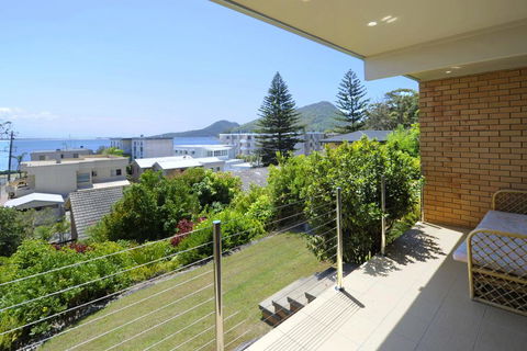 The Crest Unit 1 - Shoal Bay - Tourism Cairns 0