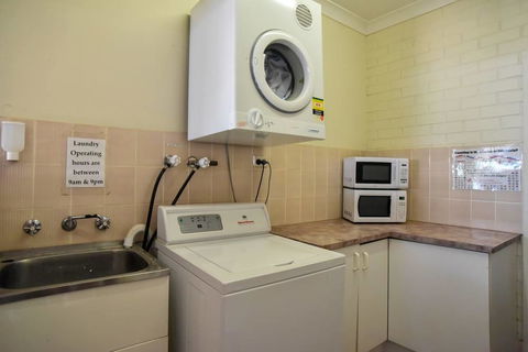 The Crossing Motel - Tourism Cairns 3