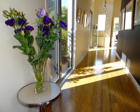 The Gallery Accommodation McCrae - Tourism Cairns 2