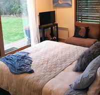 The Gurdies Room with Amazing Sunset Views - Tourism Cairns