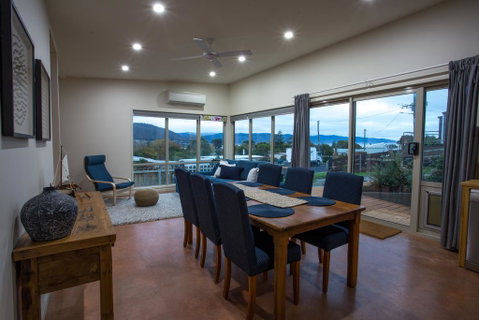 The Hill House - Tourism Cairns 3