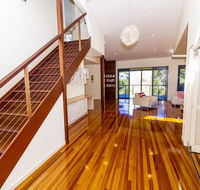 The Holiday House - Tourism Cairns