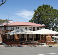 The Oaks Hotel - Tourism Cairns
