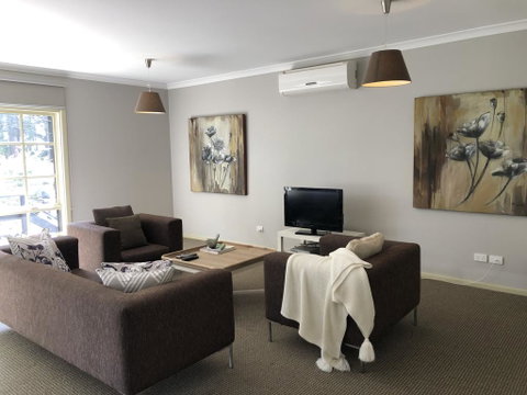 The Old Coolstore - Jonathon Apartment - Tourism Cairns 0