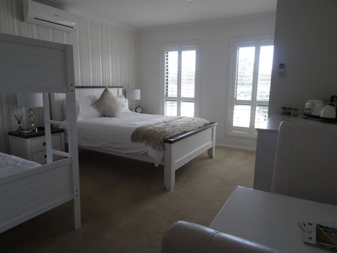 The Oxley Estate B&B - Tourism Cairns 0