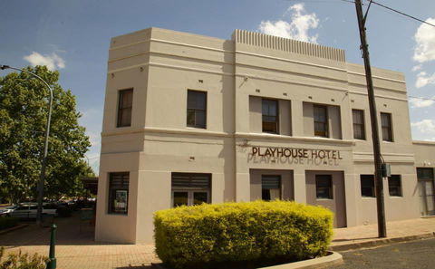 The Playhouse Hotel - Tourism Cairns 0
