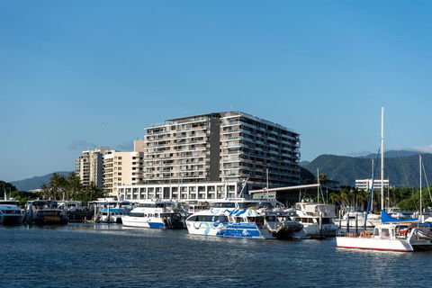 The Sebel Cairns Harbour Lights - Tourism Cairns 0