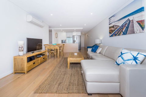 The Shoal Unit 405 - Shoal Bay - Tourism Cairns 2