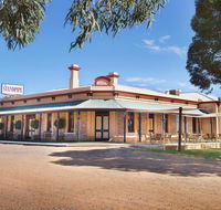 The Standpipe Golf Motor Inn - Tourism Cairns