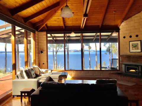 Tinderbox Cliff House - Tourism Cairns 1