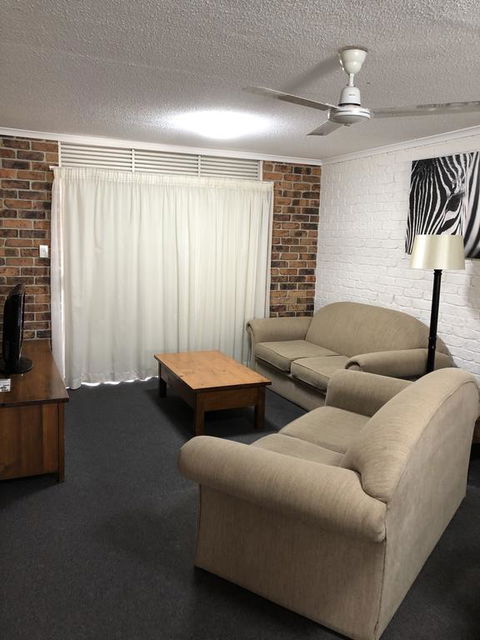 Toowong Villas - Tourism Cairns 1