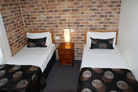 Toowong Villas - Tourism Cairns 2