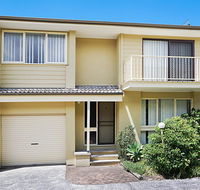 Toowoon Bay Townhouse Unit 6 - Tourism Cairns