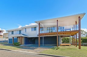 Book Bonny Hills Accommodation Tourism Cairns Tourism Cairns