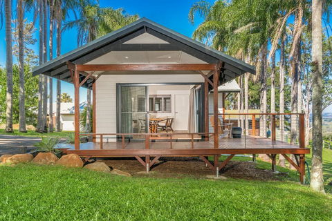 Triloka Lodges - Tourism Cairns 1