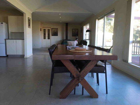 Trentham East Country Retreat - Tourism Cairns 1