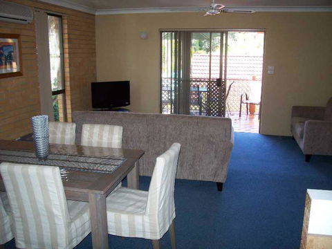 Tropic Oasis - Tourism Cairns 0