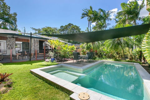 Tropical House, Pool And Extra Bungalow, 4 Bedrooms - Tourism Cairns 1