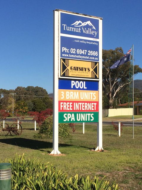 Tumut Valley Motel - Tourism Cairns 3