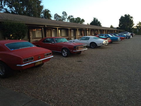 Tumut Valley Motel - Tourism Cairns 0
