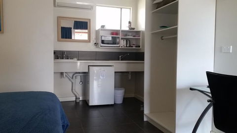 Tweed River Motel - Tourism Cairns 1