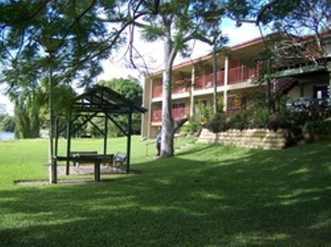 Tweed River Motel - Tourism Cairns 0