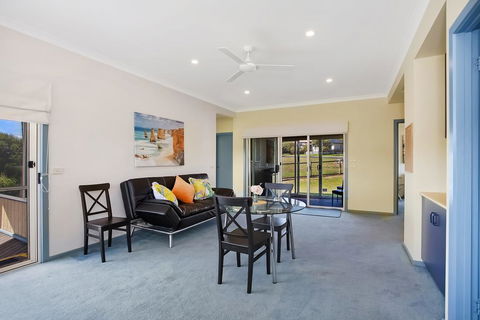 Twelve Apostles Port Campbell Bed & Breakfast - Tourism Cairns 3