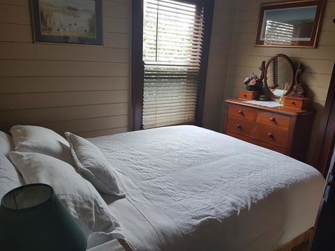 Twomey's Cottage - Tourism Cairns 0