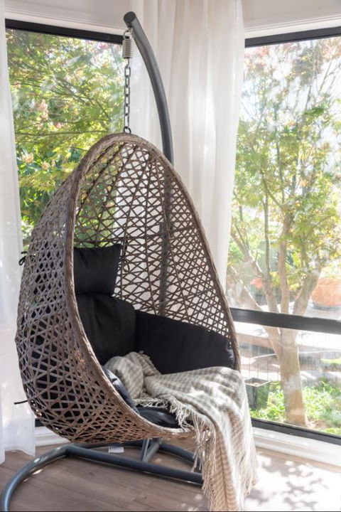 ULTRA SPACIOUS STYLISH HOME IN PRESTONS - SYDNEY - Tourism Cairns 3