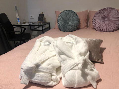 Unique Quiet Bungalow Little Bali Geelong - Tourism Cairns 3