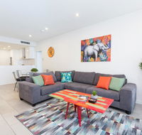 Urban Jungle Executive Apartment in Heart of CBD - Tourism Cairns