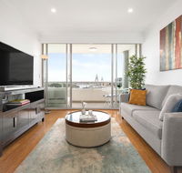 Urban Rest - One Darling Harbour - Tourism Cairns