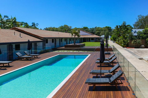 Uyoung Diving Resort - Tourism Cairns 0