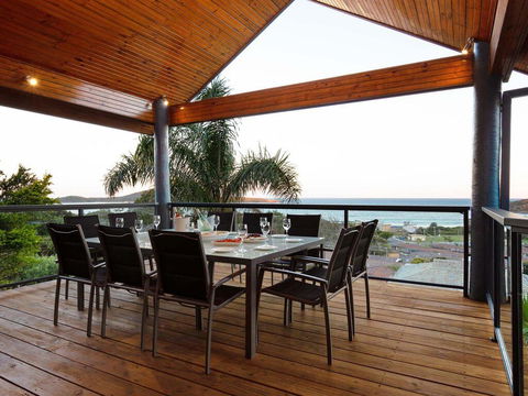 Venabu On Garuwa, 20 Garuwa Street - Spectacular House With Fabulous Views - Tourism Cairns 1