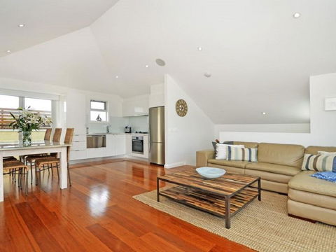 Villa By The Sea - Tourism Cairns 1