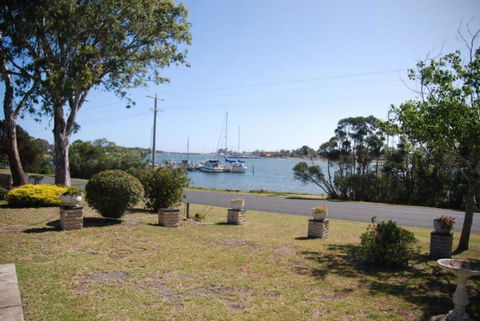 Vista-Del-Lago - Tourism Cairns 0